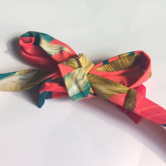 HALTER TOP CORAL LEAF🍃 BIKINI TOP - Picture 5 of 5